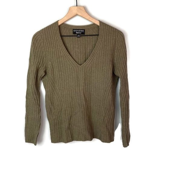 Banana Republic Sweaters - Banana Republic Filpucci Italian Yarn Sweater